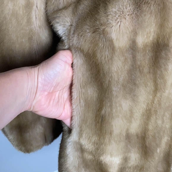 Vintage Faux Fur Coat Brown with Pockets - Picture 5 of 8
